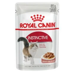 Royal Canin Cat Food Pouch Adult Instinctive In Gravy